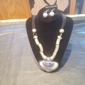 Metal Necklace Set